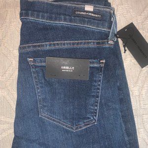 Arielle Mid Rise Slim- Te Amo
